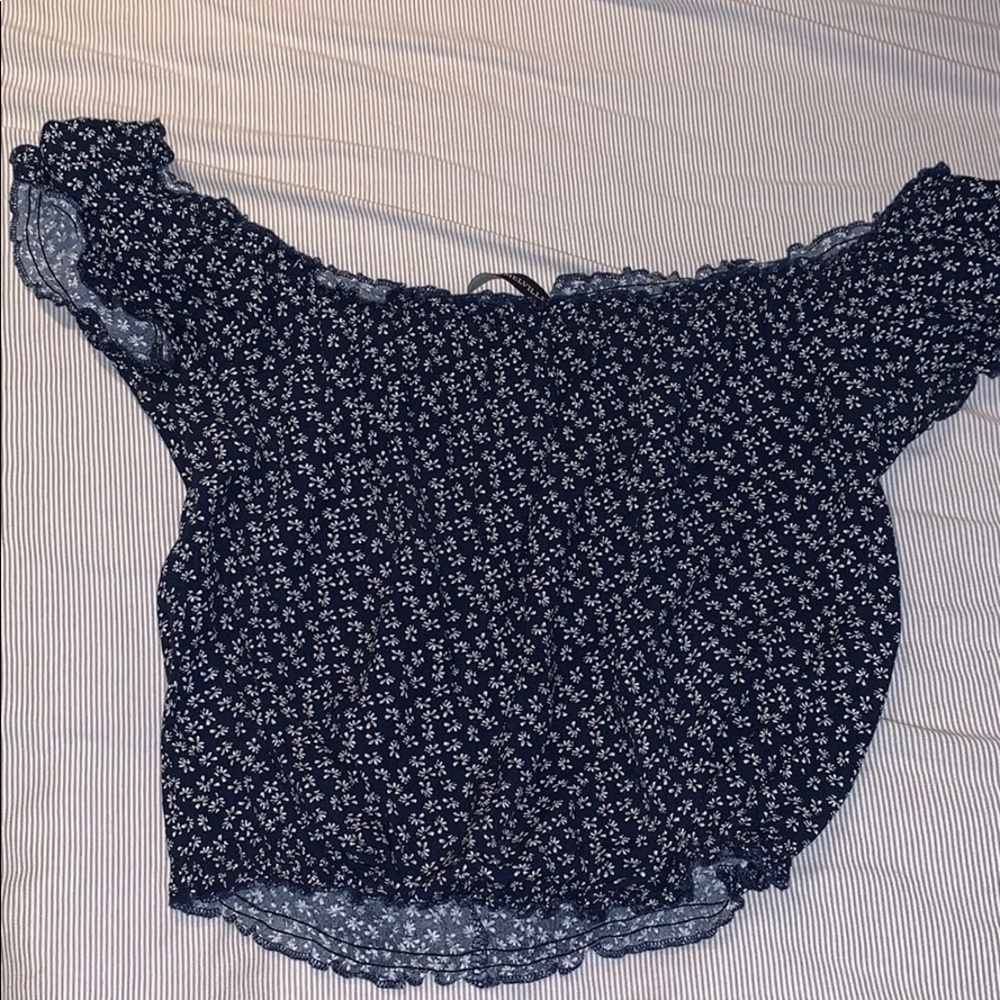 Brandy Melville crop top
